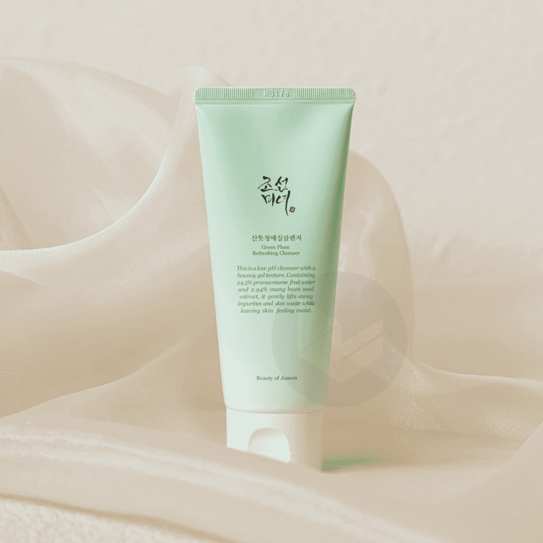 Green Plum Refreshing Cleanser 100ml